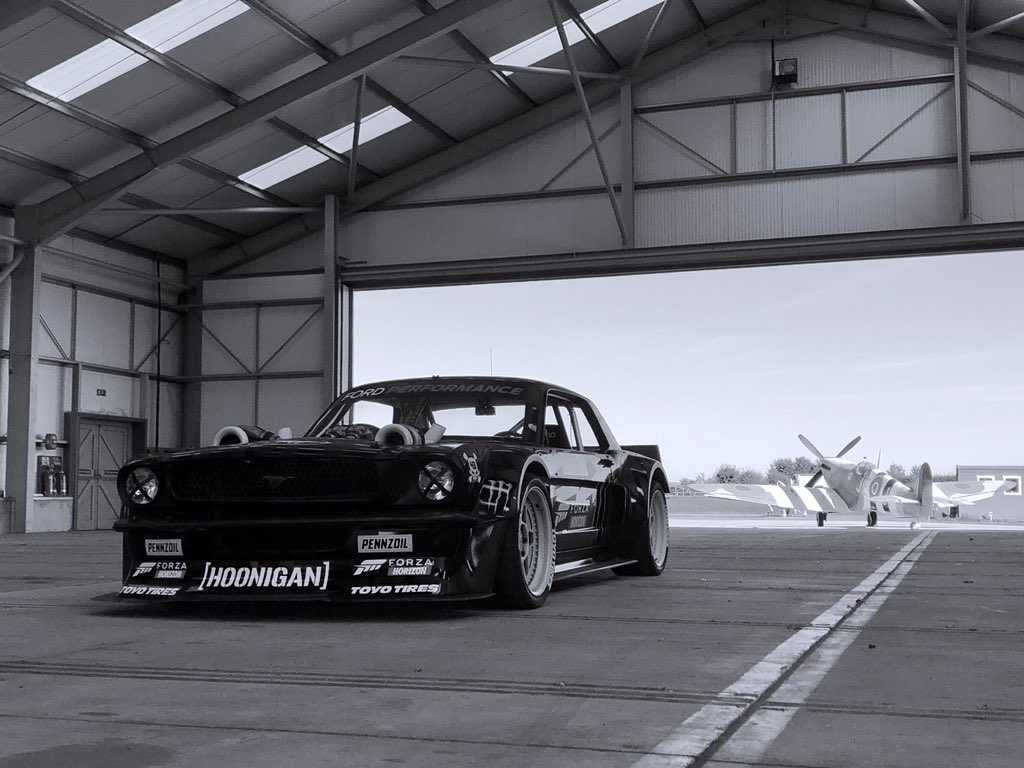 Grand Tourer - HD Wallpaper 