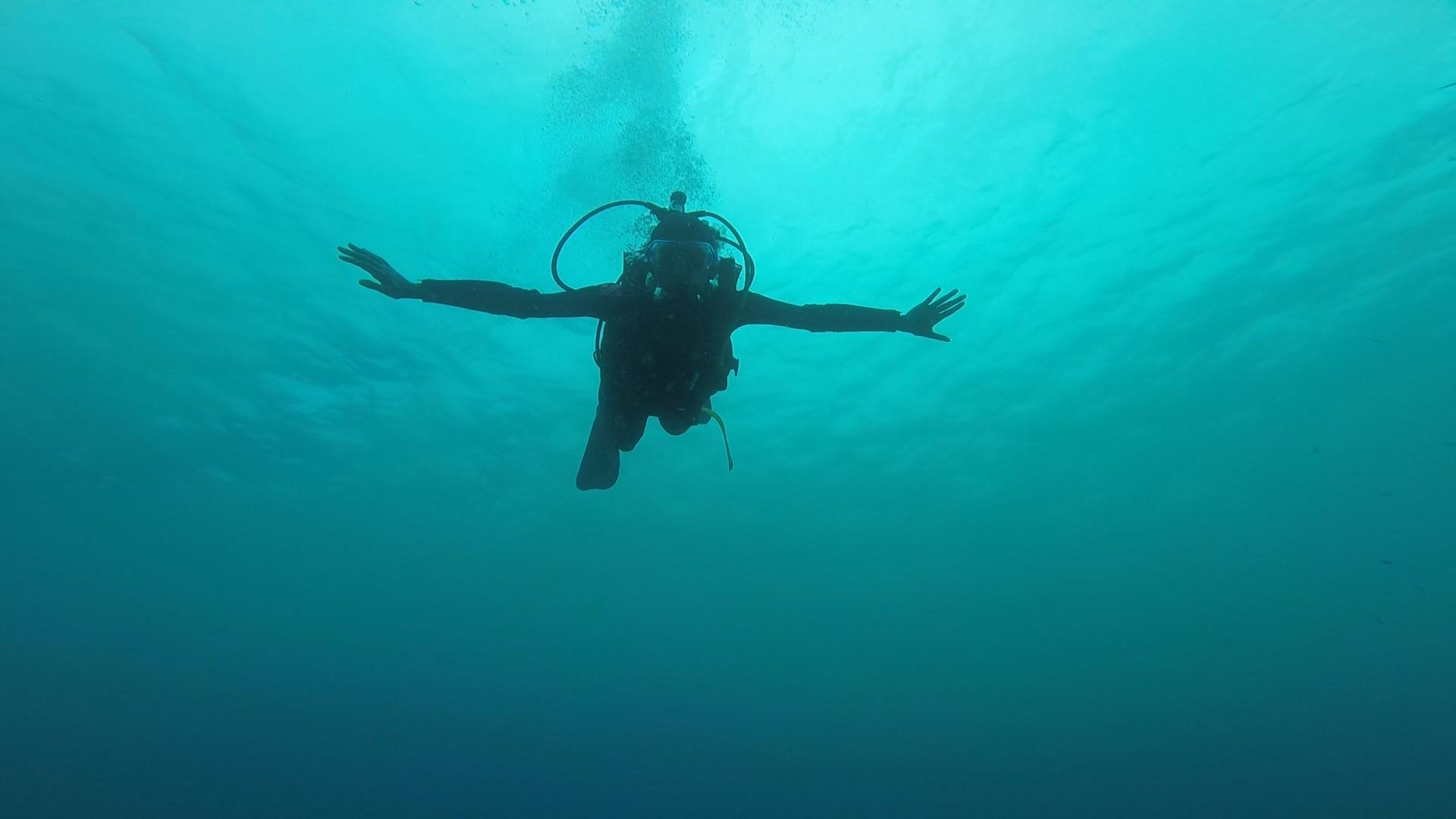 Freediving - HD Wallpaper 