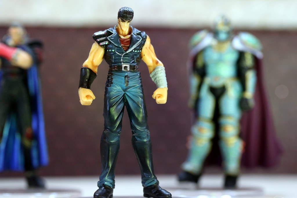 Figurine - HD Wallpaper 