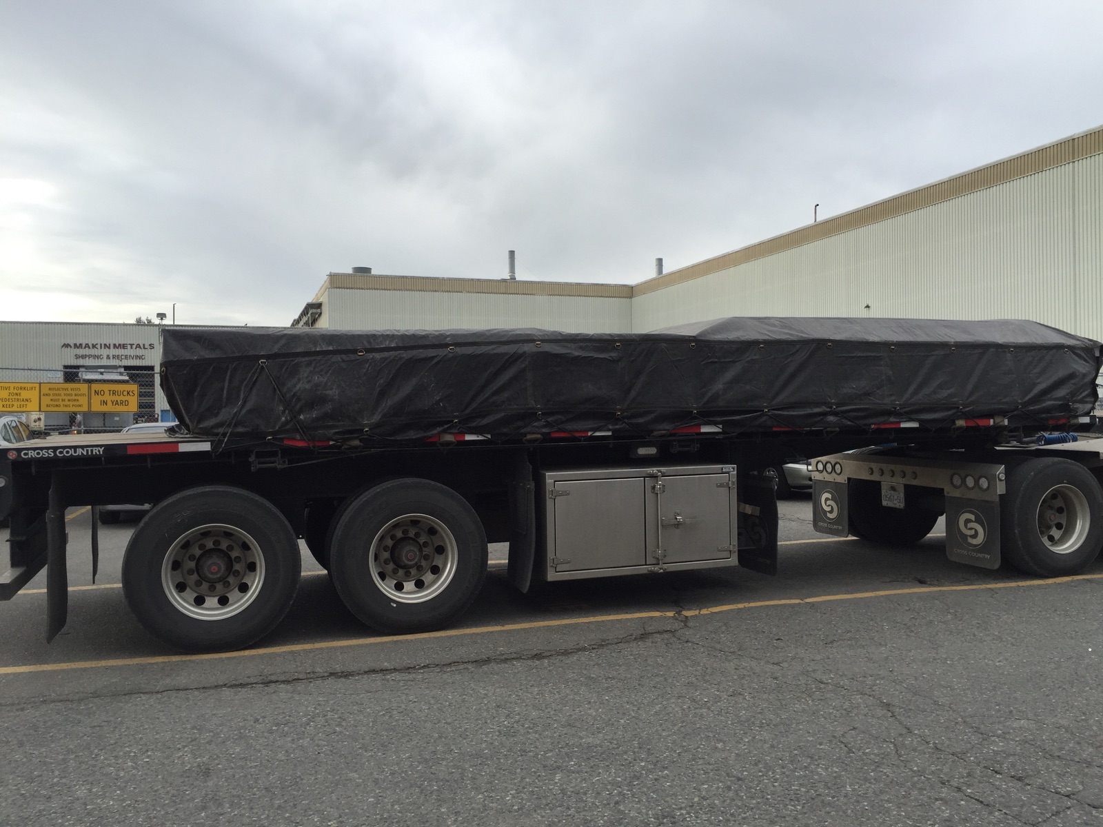 Trailer Truck - HD Wallpaper 