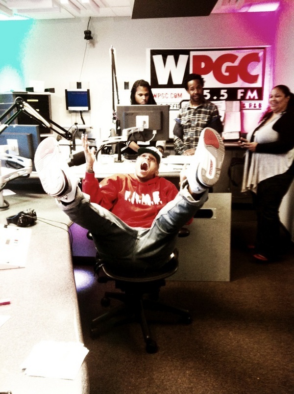 Chris Brown Goofing Off,lol - Team Breezy Chris Brown Fondos De Pantalla - HD Wallpaper 