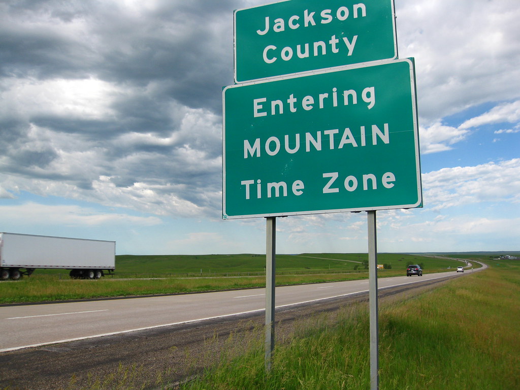 Entering Mountain Time Zone Sign - HD Wallpaper 