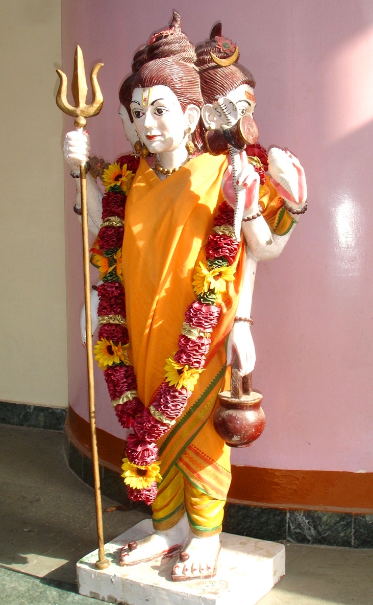 Statue - HD Wallpaper 