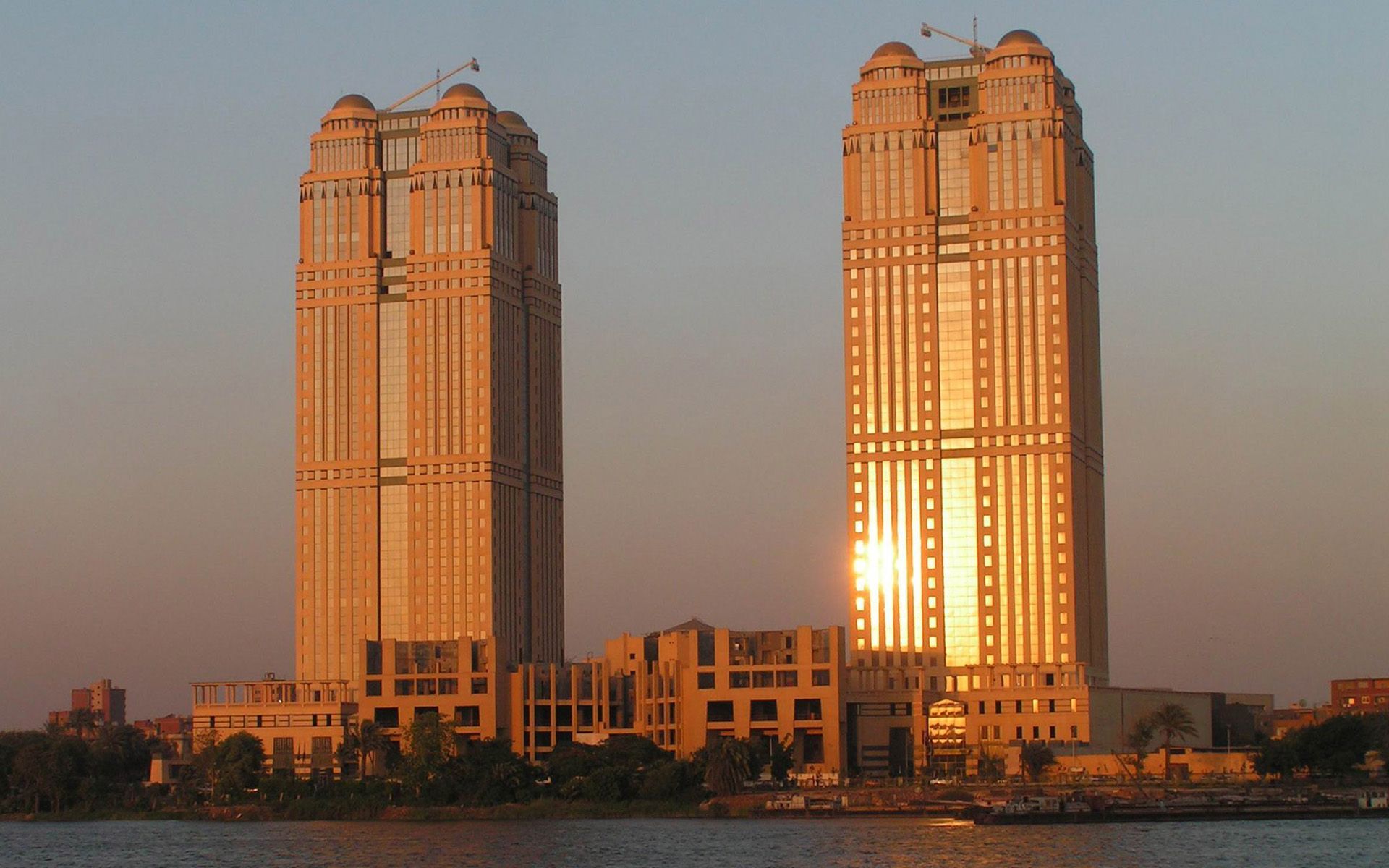 Nile City Towers Cairo - HD Wallpaper 