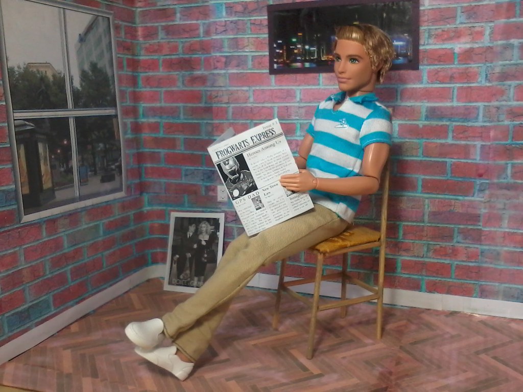 Sitting - HD Wallpaper 