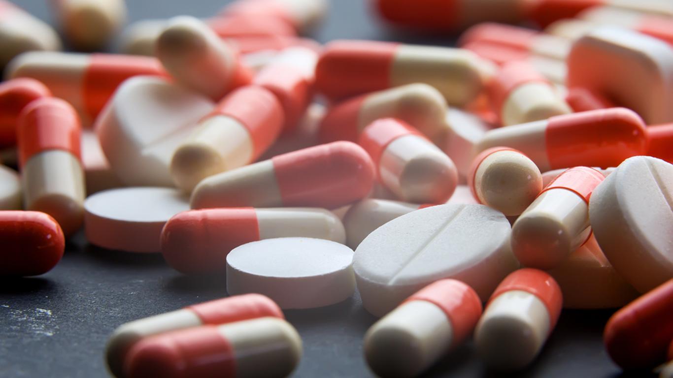 Pharmaceutical-pills - Pharmacy Material - HD Wallpaper 