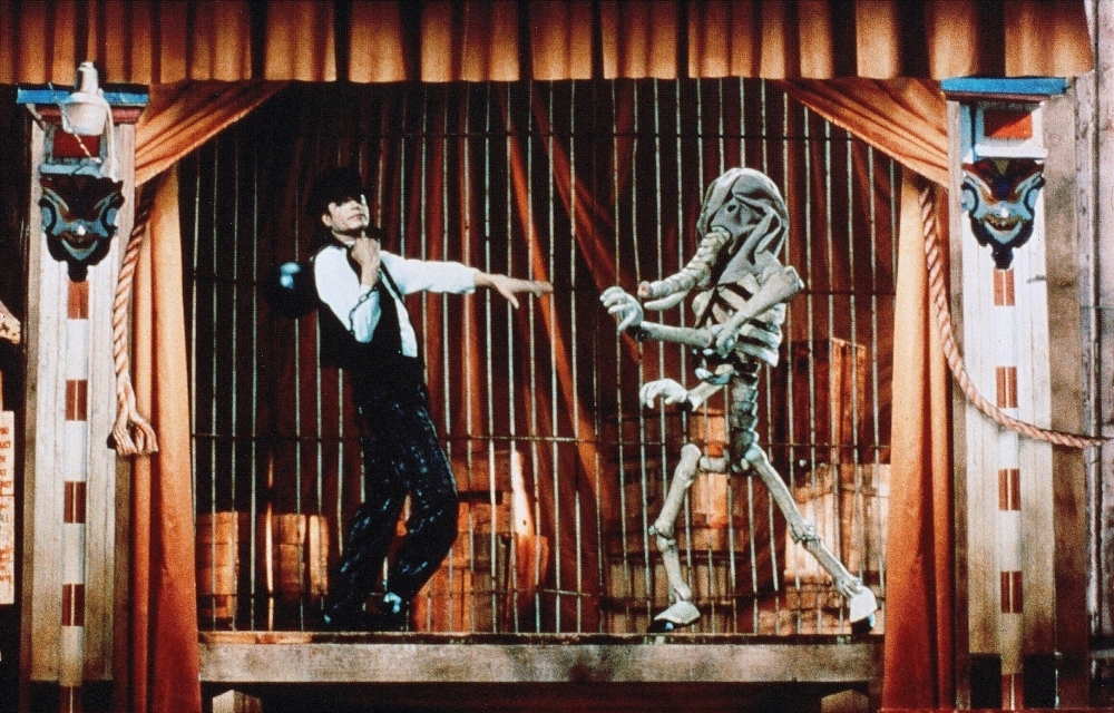 Michael Jackson Elephant Bones - HD Wallpaper 