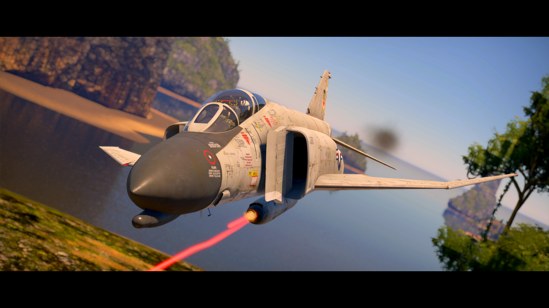 F 4 War Thunder - HD Wallpaper 