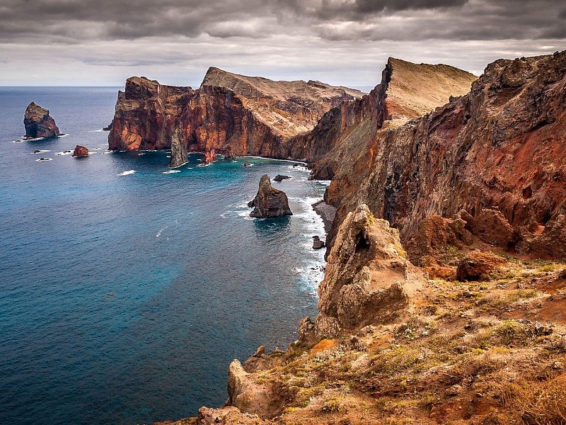 Beautiful Rugged Sea Coast Wallpaper - Ponta De São Lourenço - HD Wallpaper 