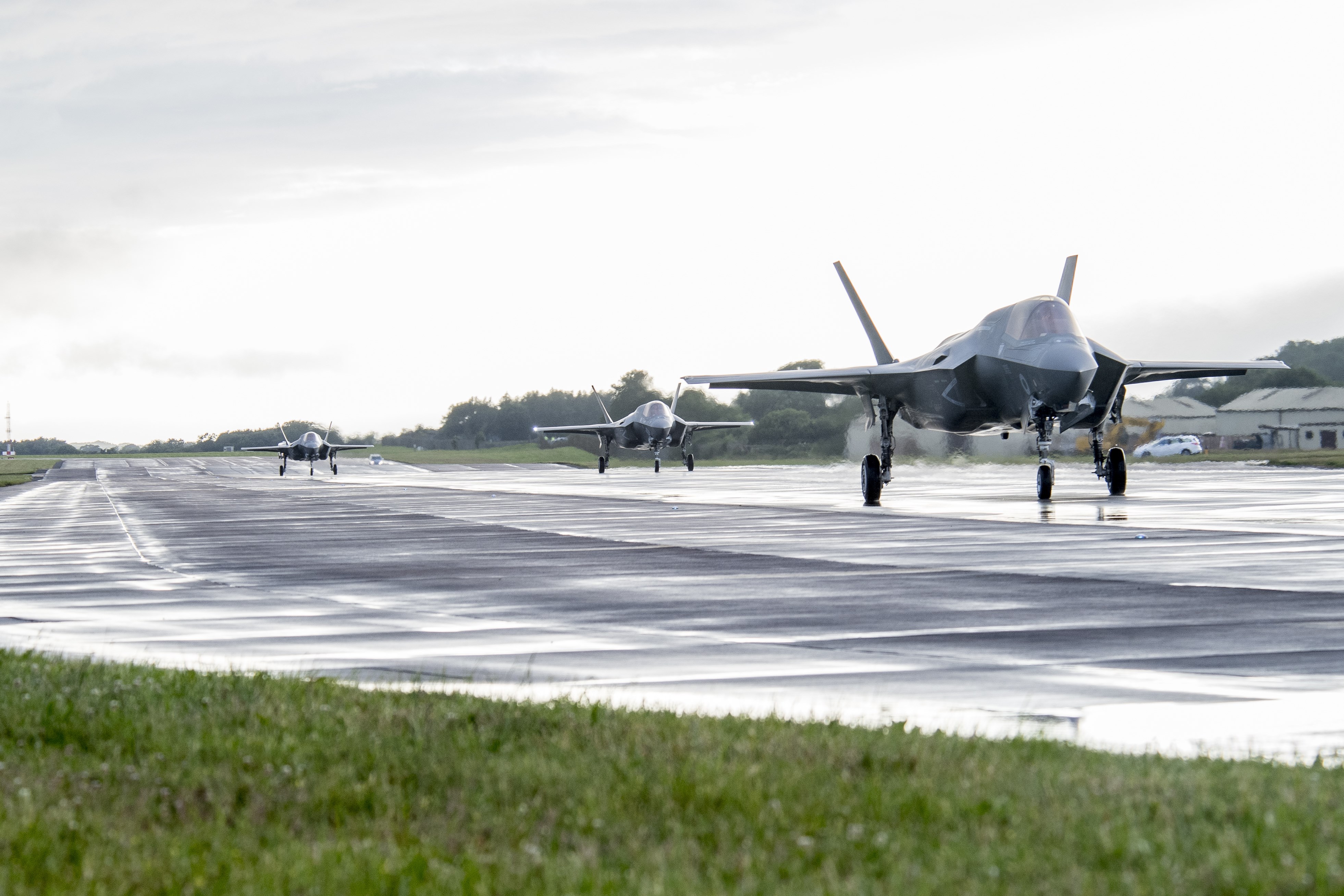 F 35 Lightning Ii Wallpaper Hd - HD Wallpaper 