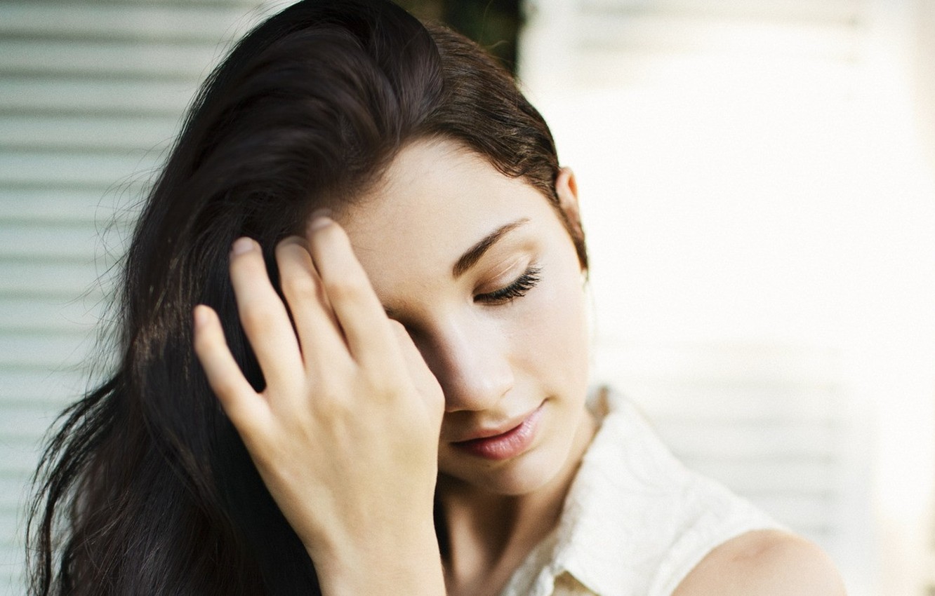 Photo Wallpaper Girl, Look, Girl, Emily Rudd - Emily Rudd De Vestido - HD Wallpaper 