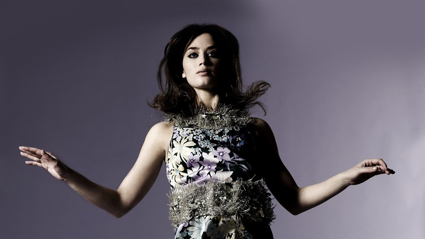 Emily Blunt-beauty Photo Hd Wallpaper2013 - Emily Blunt - HD Wallpaper 