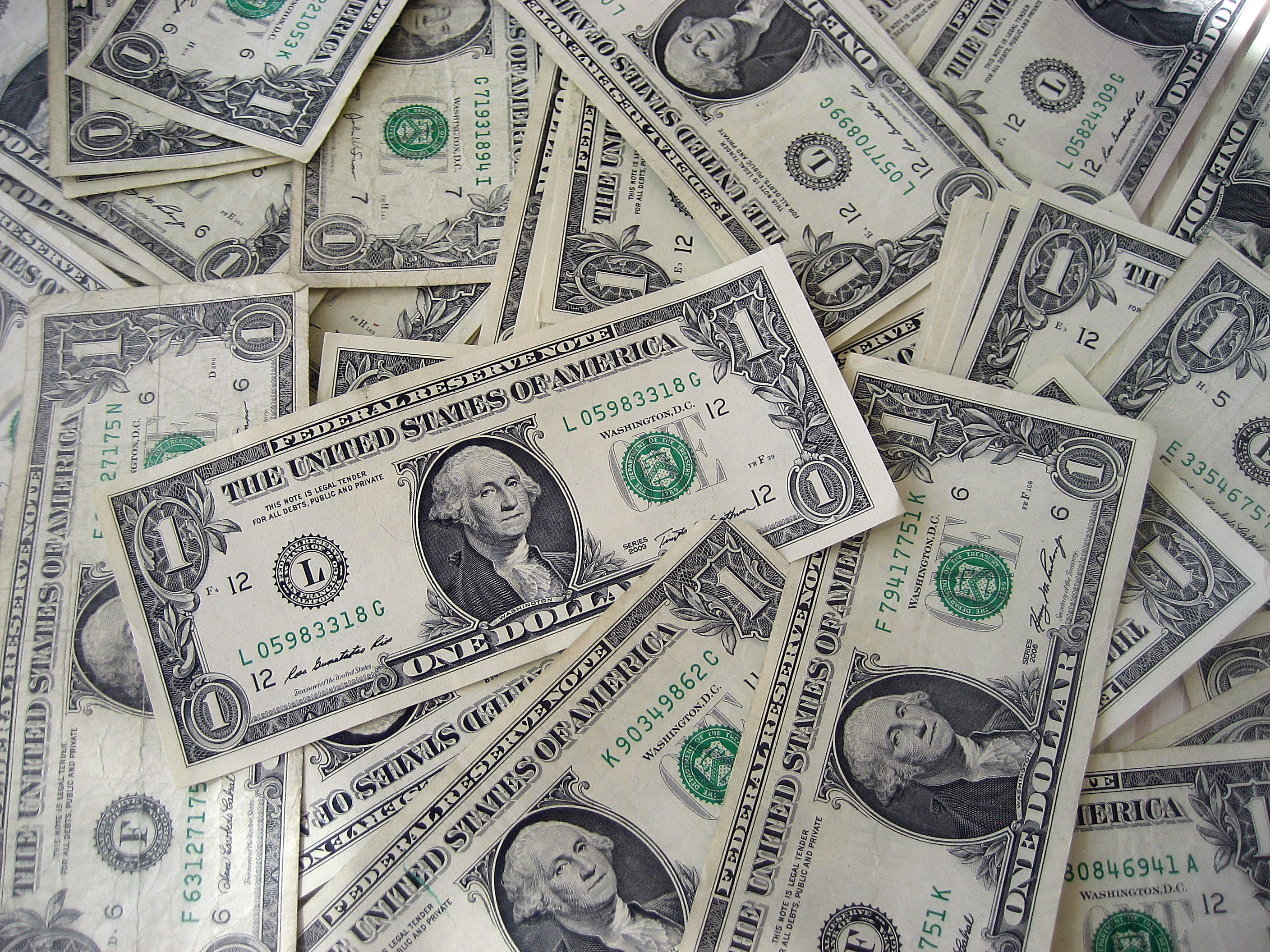 Bunch Of Dollar Bills - HD Wallpaper 