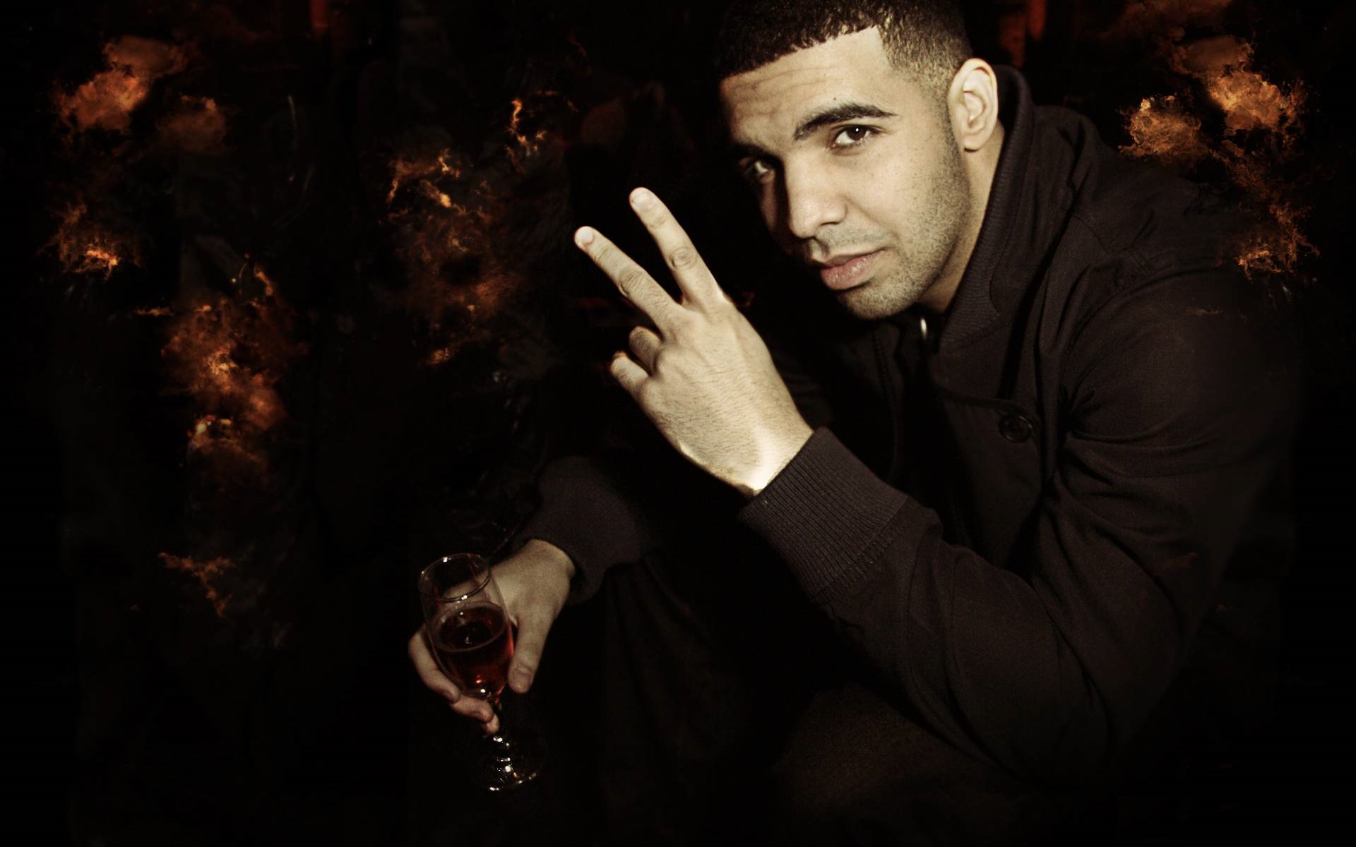 Drake Wallpapers Hd Pictures - Drake Doing Peace Sign - 1920x1200 Wallpaper  