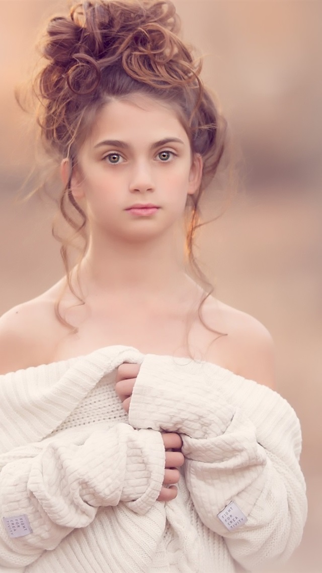 Hairstyle With White Dress - HD Wallpaper 