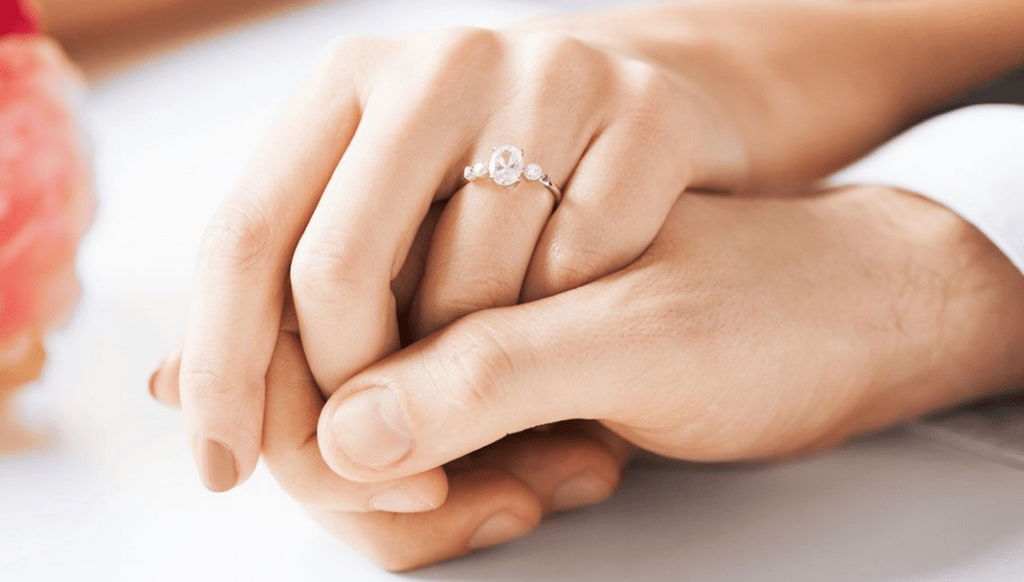 Engagement Rings - HD Wallpaper 