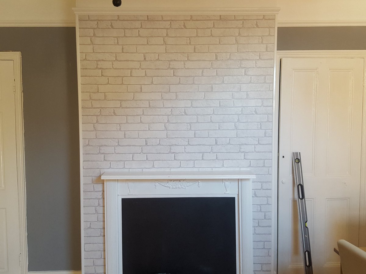Grey Brick Effect Wallpaper On A Fireplace - HD Wallpaper 