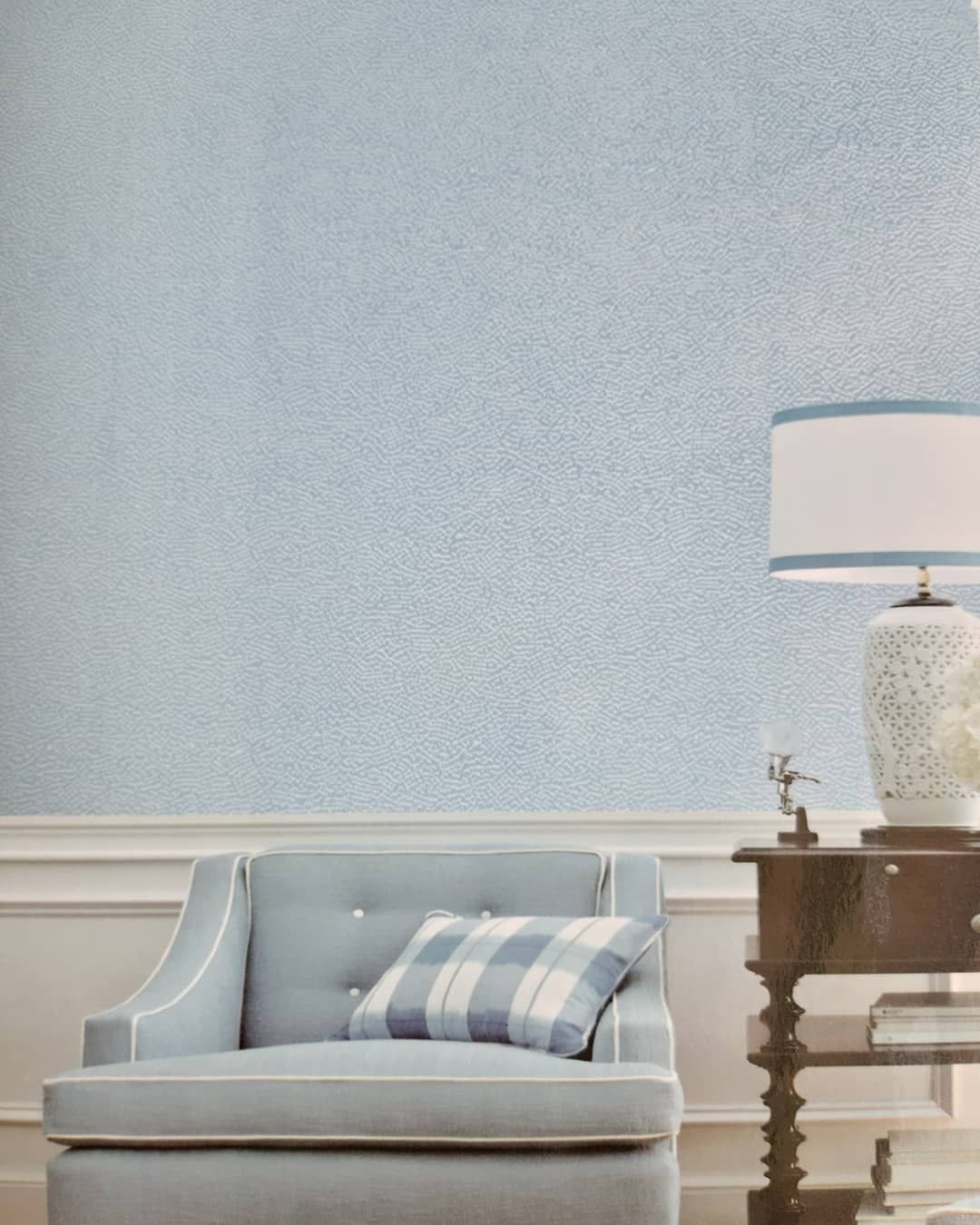 Studio Couch - HD Wallpaper 