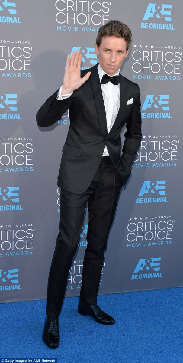 Pic - Evan Peters Critics Choice Awards - HD Wallpaper 