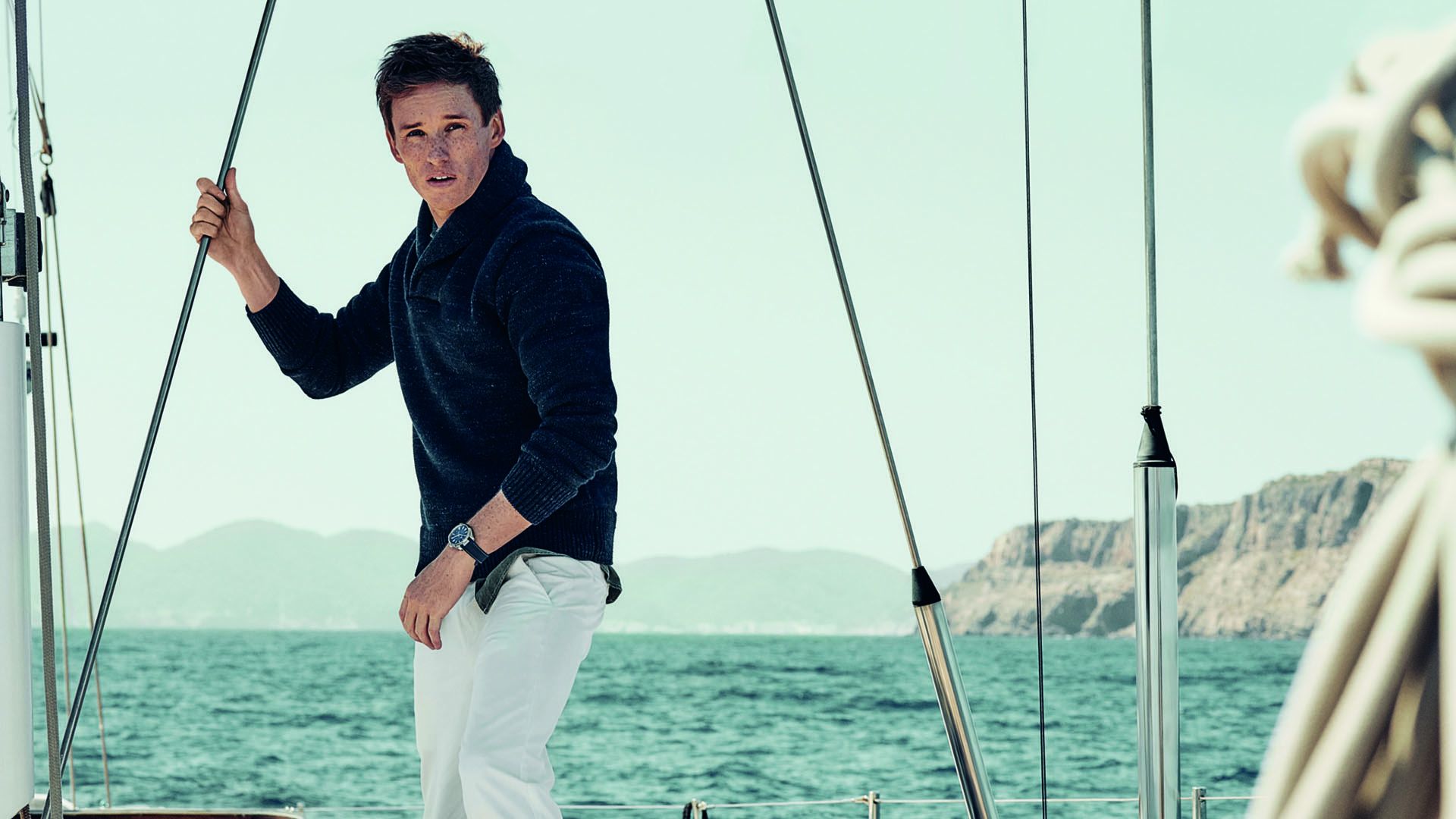 Omega Model Eddie Redmayne - HD Wallpaper 