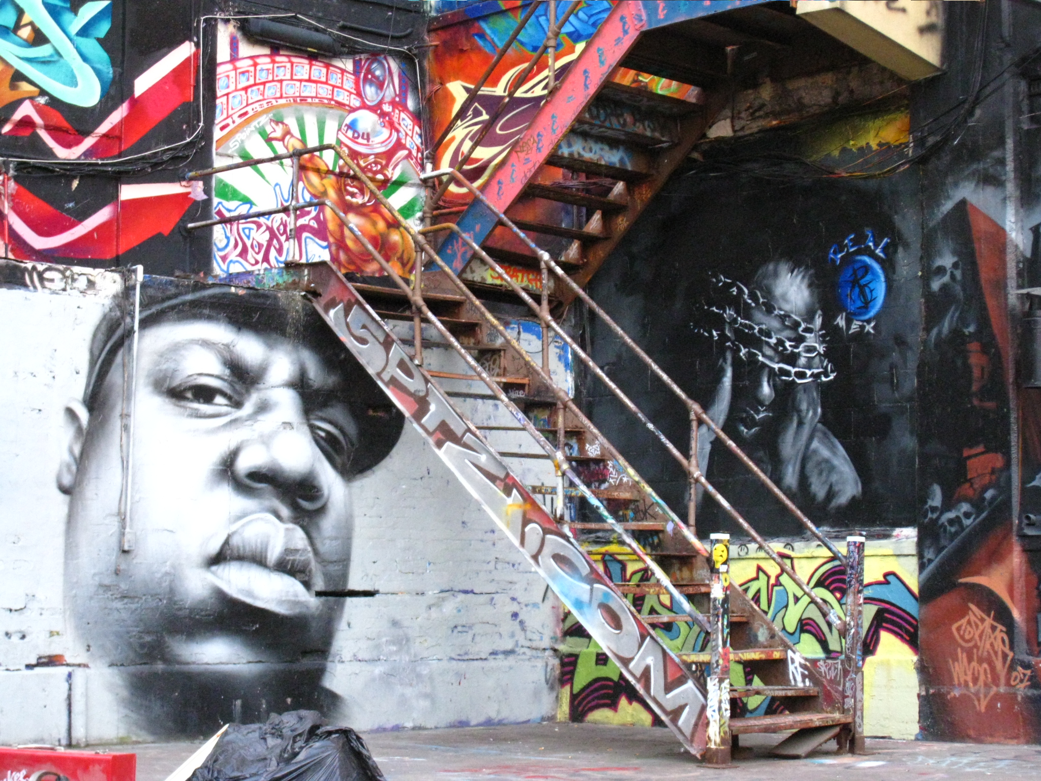 Music Is My Life - 5 Pointz - HD Wallpaper 