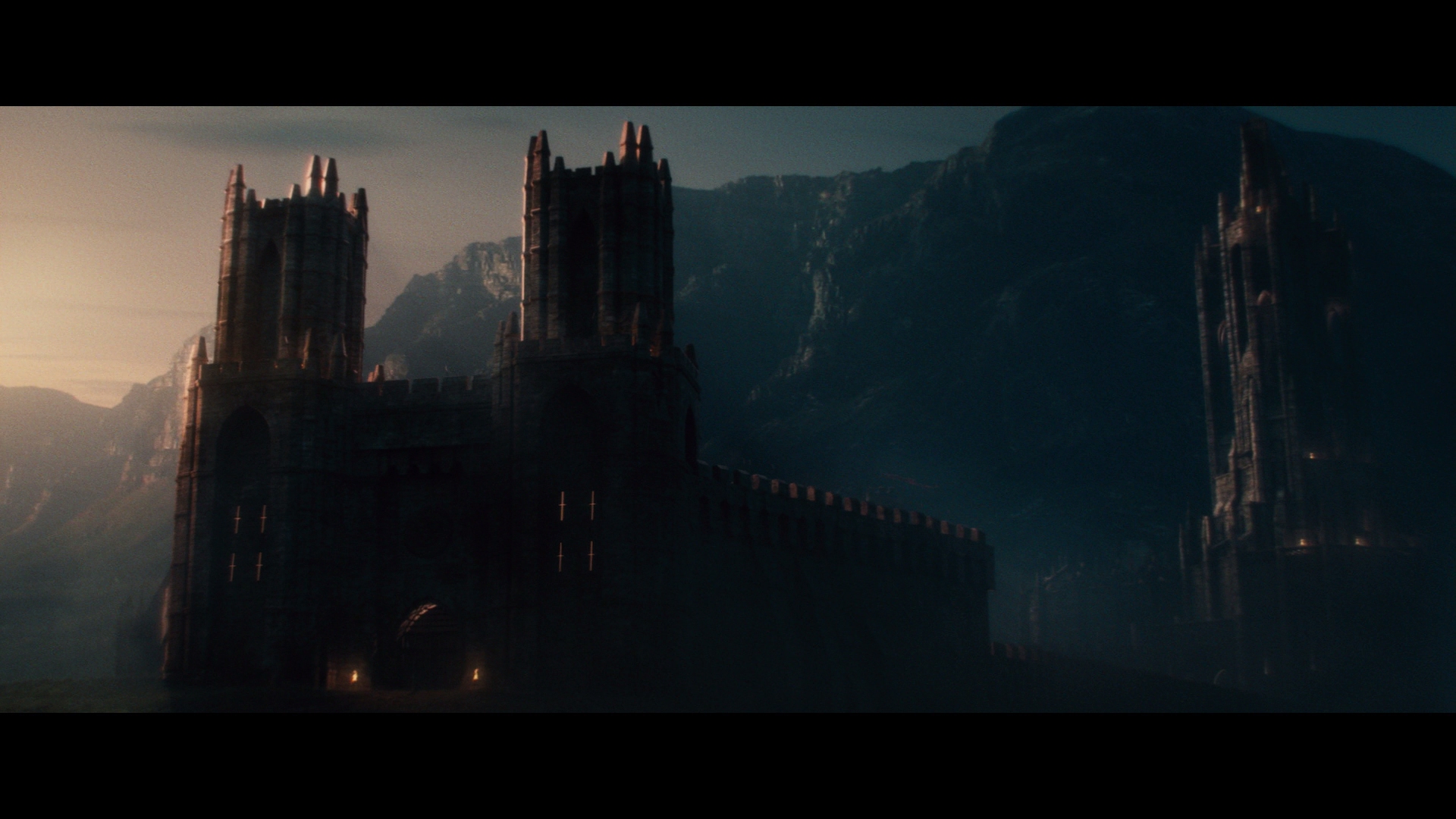 Dracula Untold Castle Scene - HD Wallpaper 