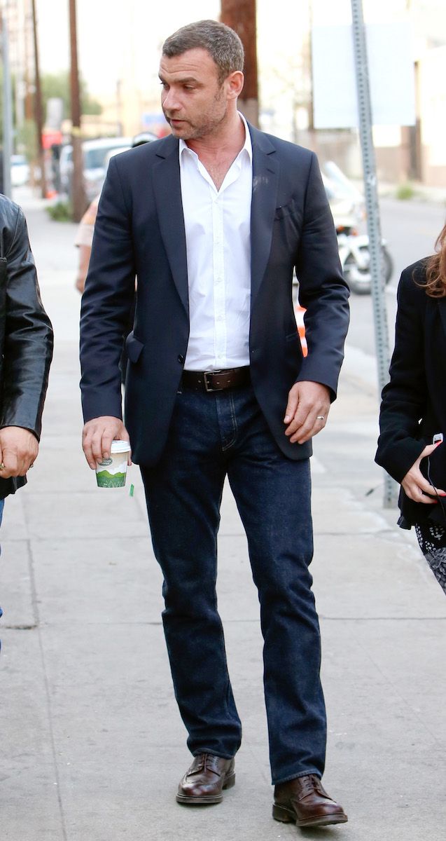 Ray Donovan Fashion - HD Wallpaper 