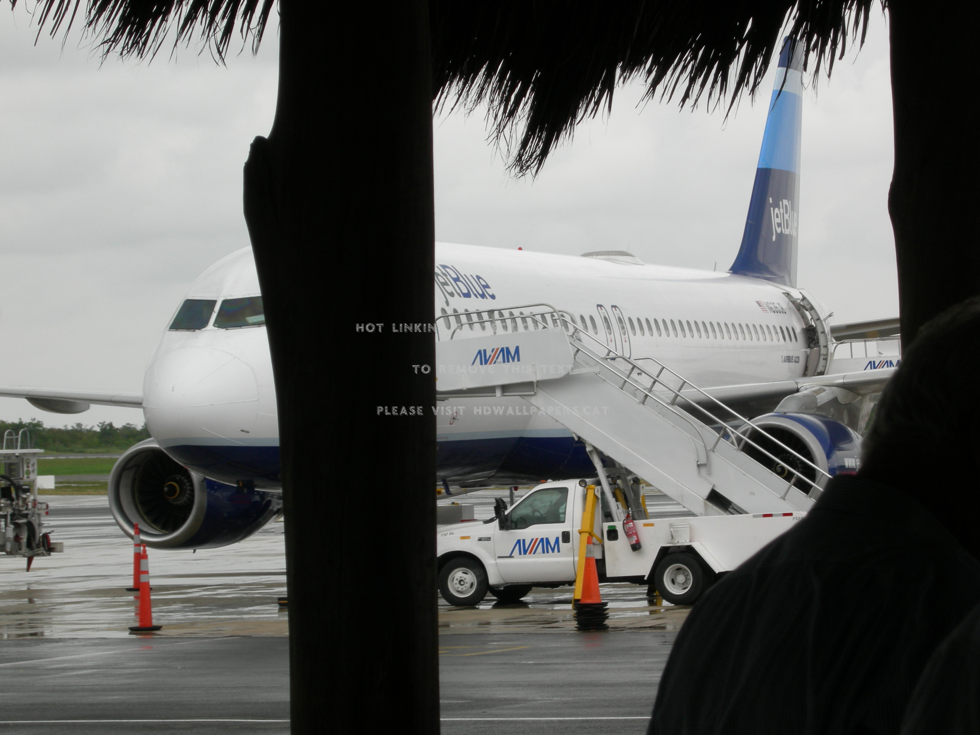 Jetblue A320-punta Cana Airport Aircraft - Boeing 757 - HD Wallpaper 