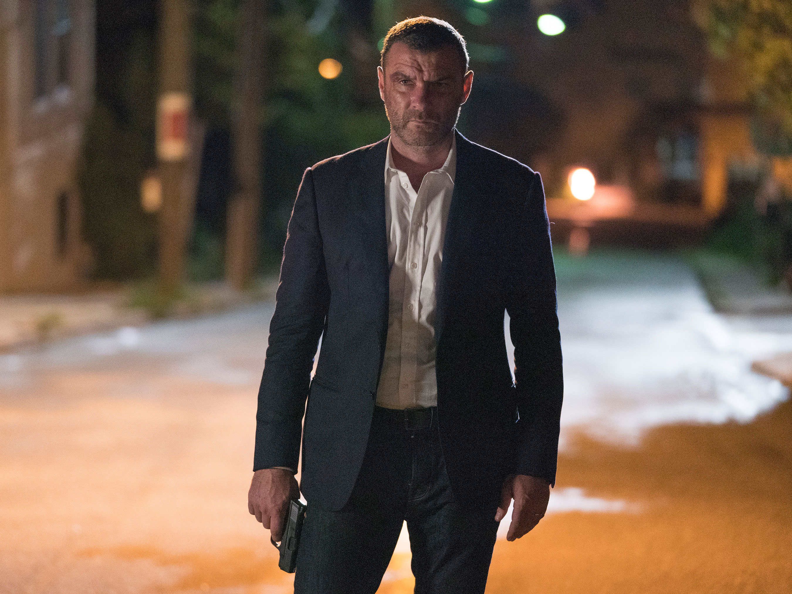 Ray Donovan - HD Wallpaper 