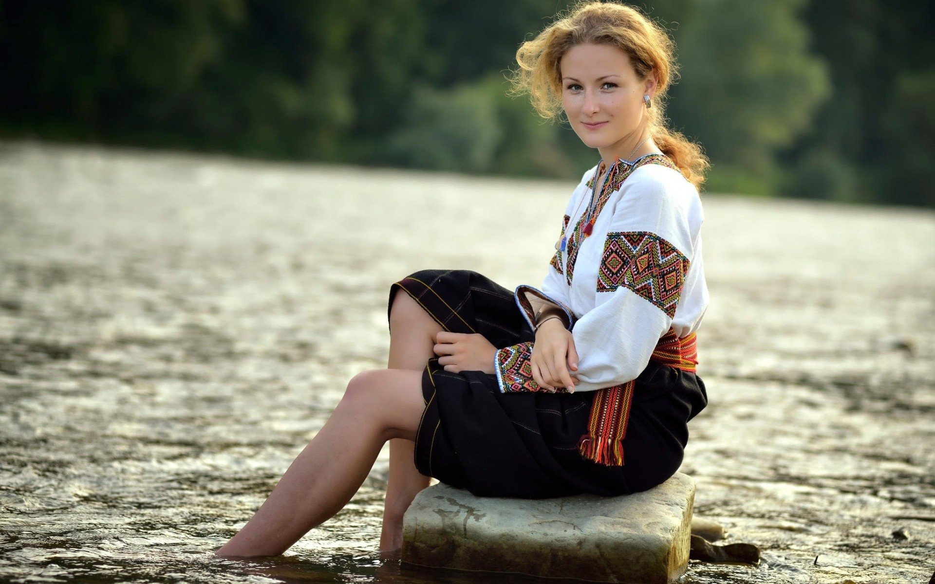 Woman - HD Wallpaper 