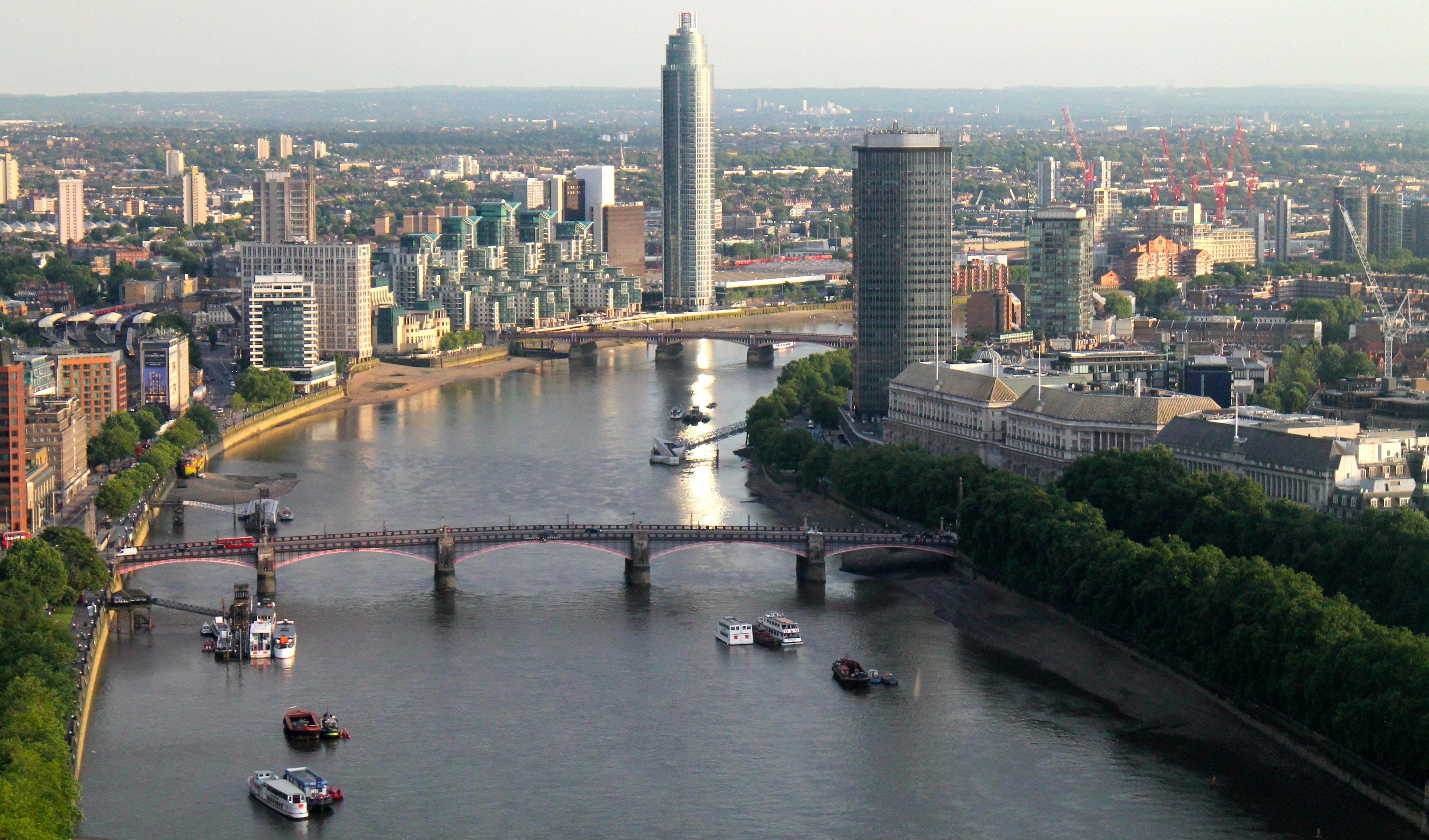 River Thames In England Country Wallpapers - London Eye - HD Wallpaper 