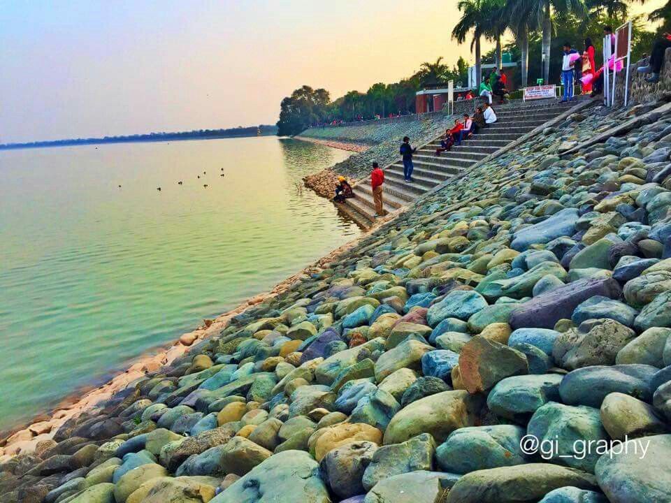 Sukhna Lake Chandigarh - HD Wallpaper 