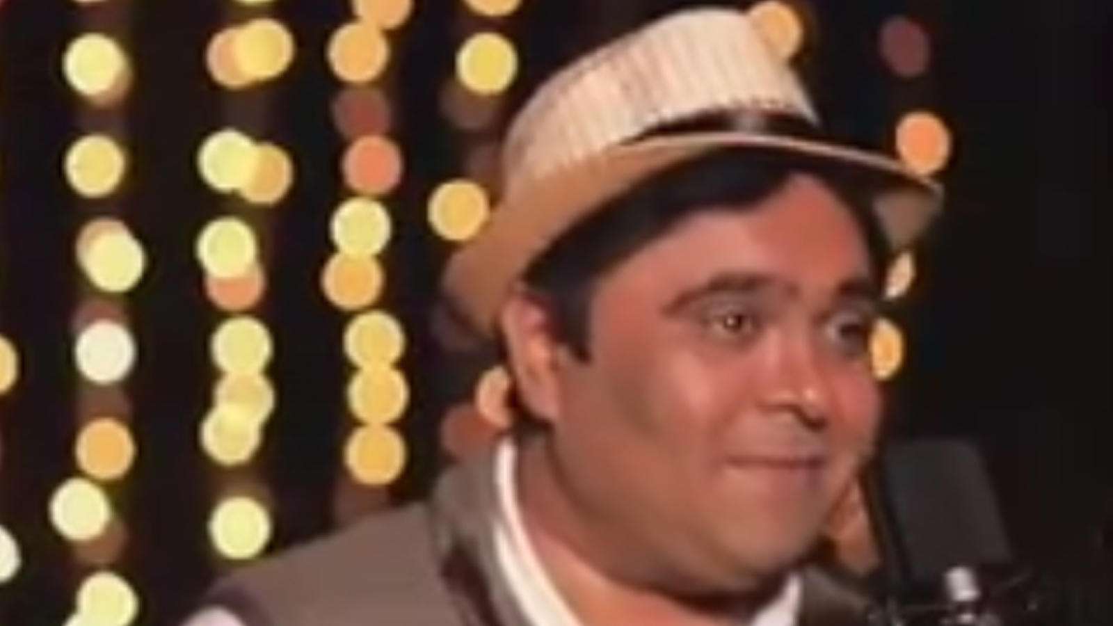 Costume Party - HD Wallpaper 