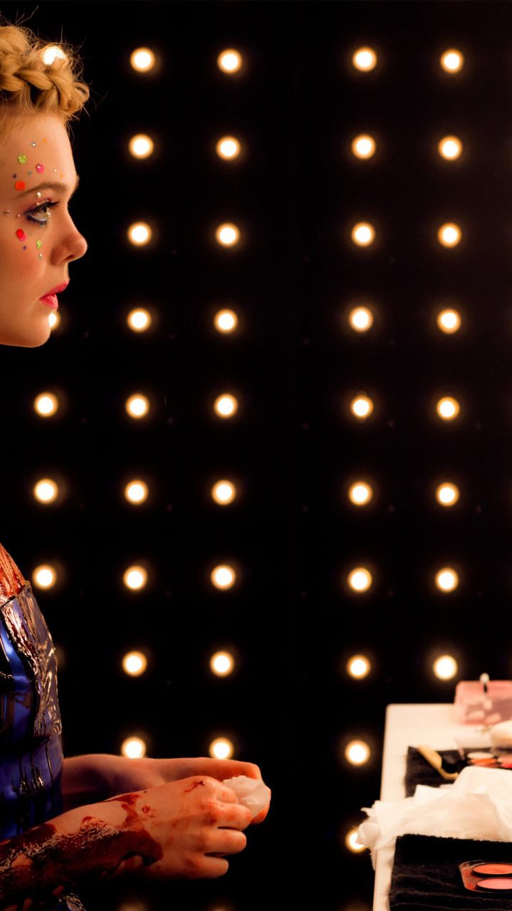 Elle Fanning The Neon Demon - Neon Demon - HD Wallpaper 