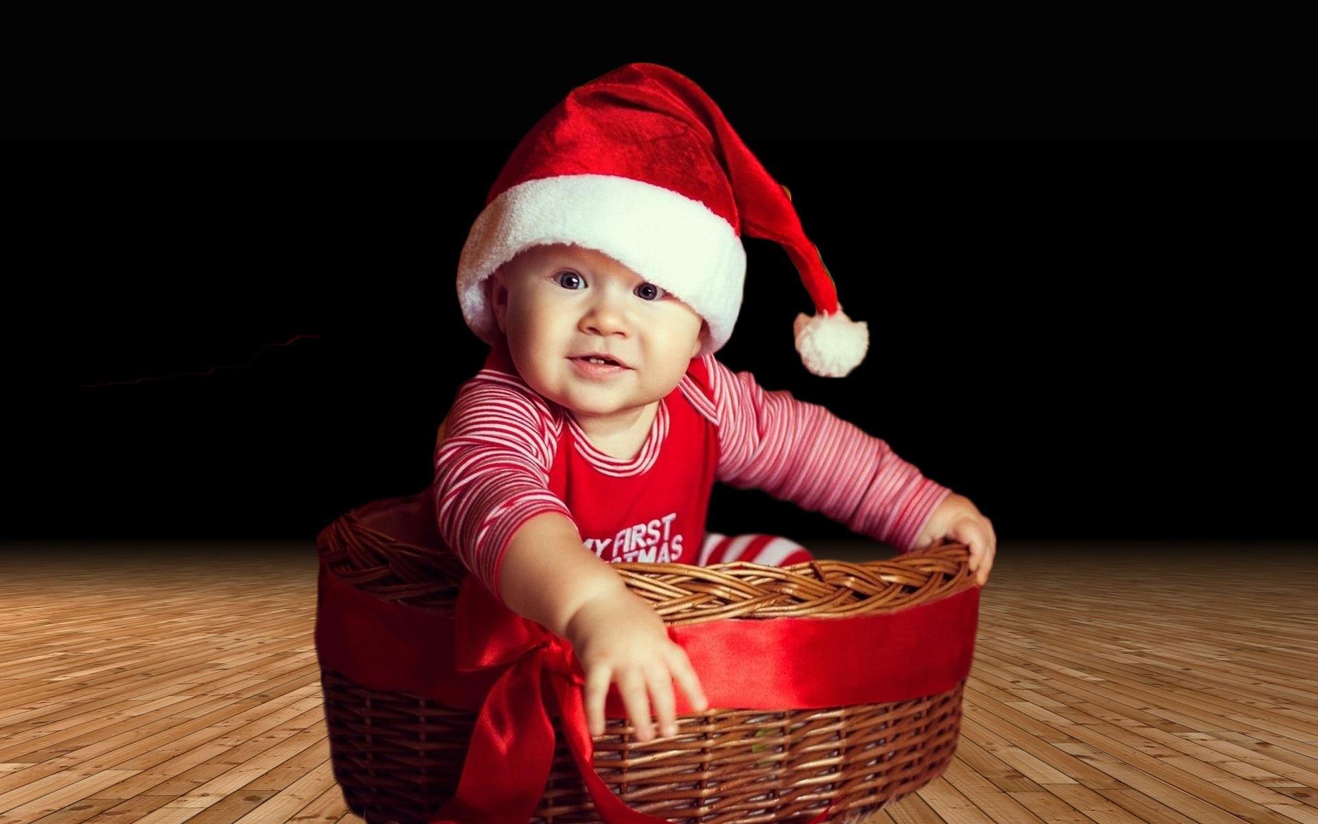Cute Small Baby Wallpapers - Baby Santa Claus Hd - HD Wallpaper 