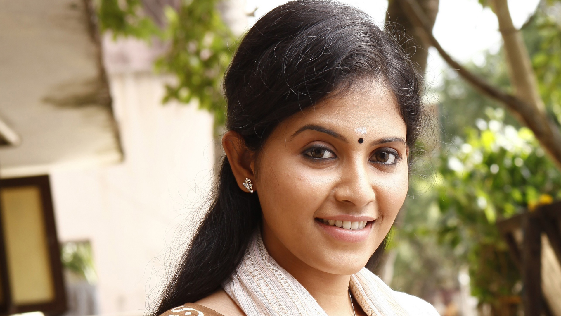 Peranbu Movie Actress Anjali Sexy - HD Wallpaper 