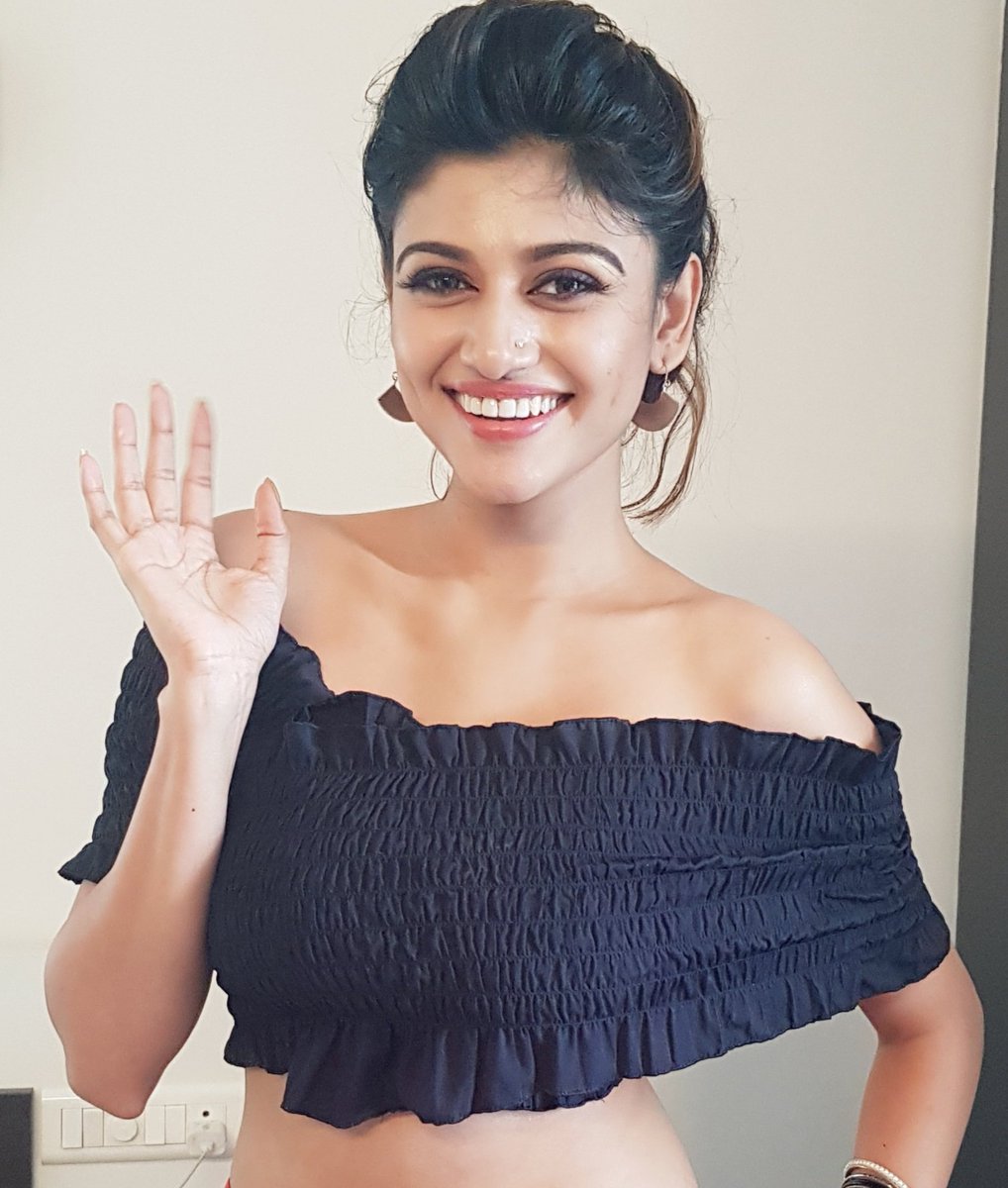 oviya frock