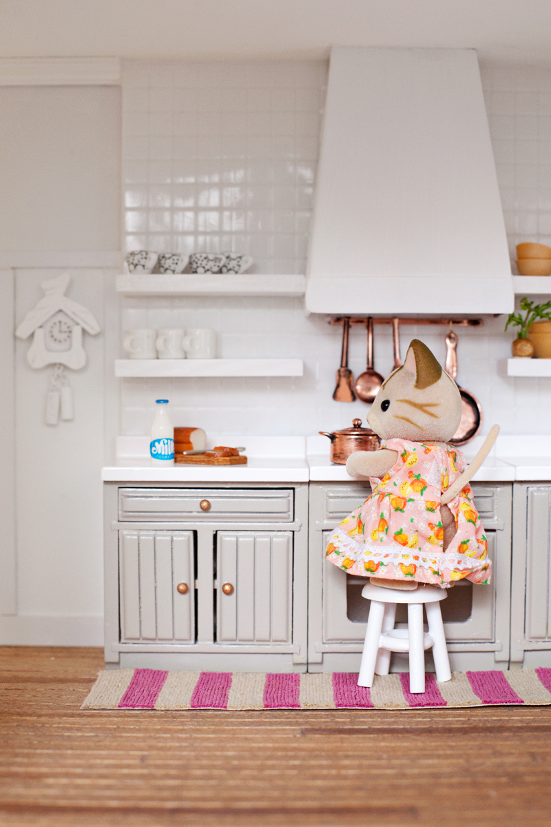 Modern Dollhouse Miniature Kitchen Calico Critters - Modern Furniture Calico Critters - HD Wallpaper 
