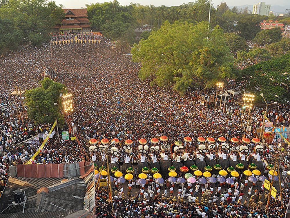Biggest Temple Festival2 - Kudamattam Thrissur Pooram - HD Wallpaper 