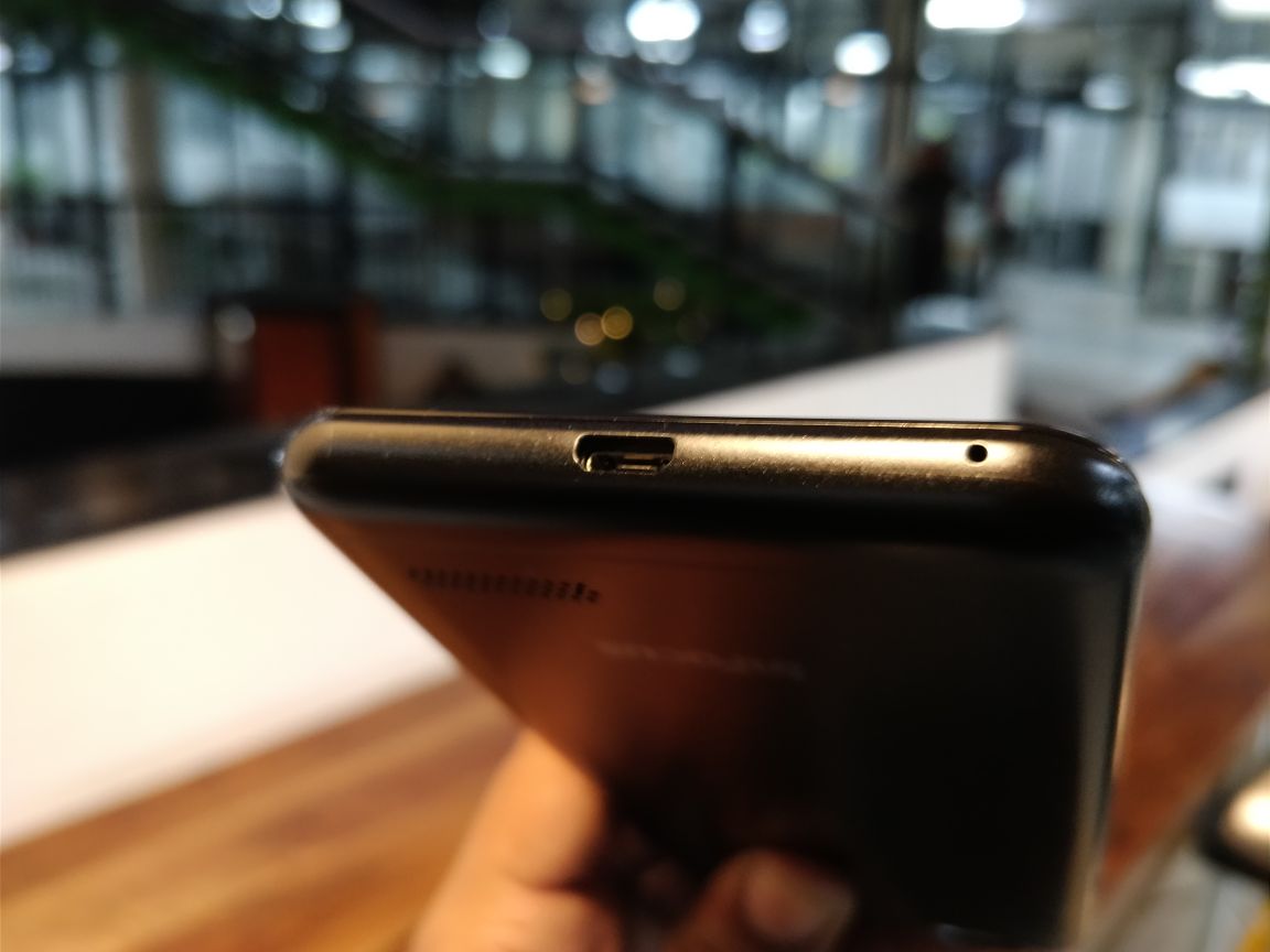 Infocus Vision 3 First Impressions - Infocus Vision 3 In Hands - HD Wallpaper 