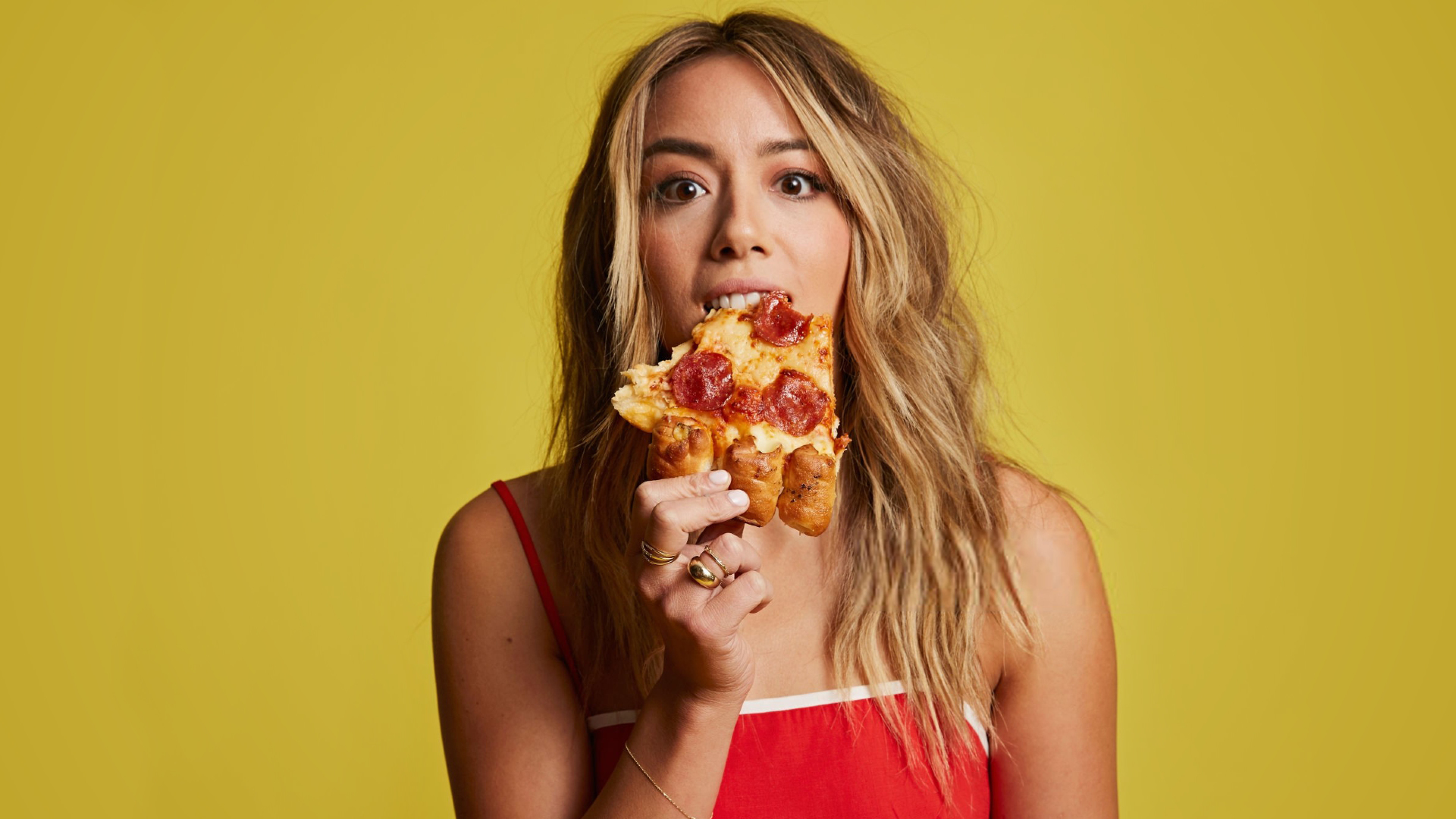 Chloe Bennet Photoshoot Pizza - HD Wallpaper 