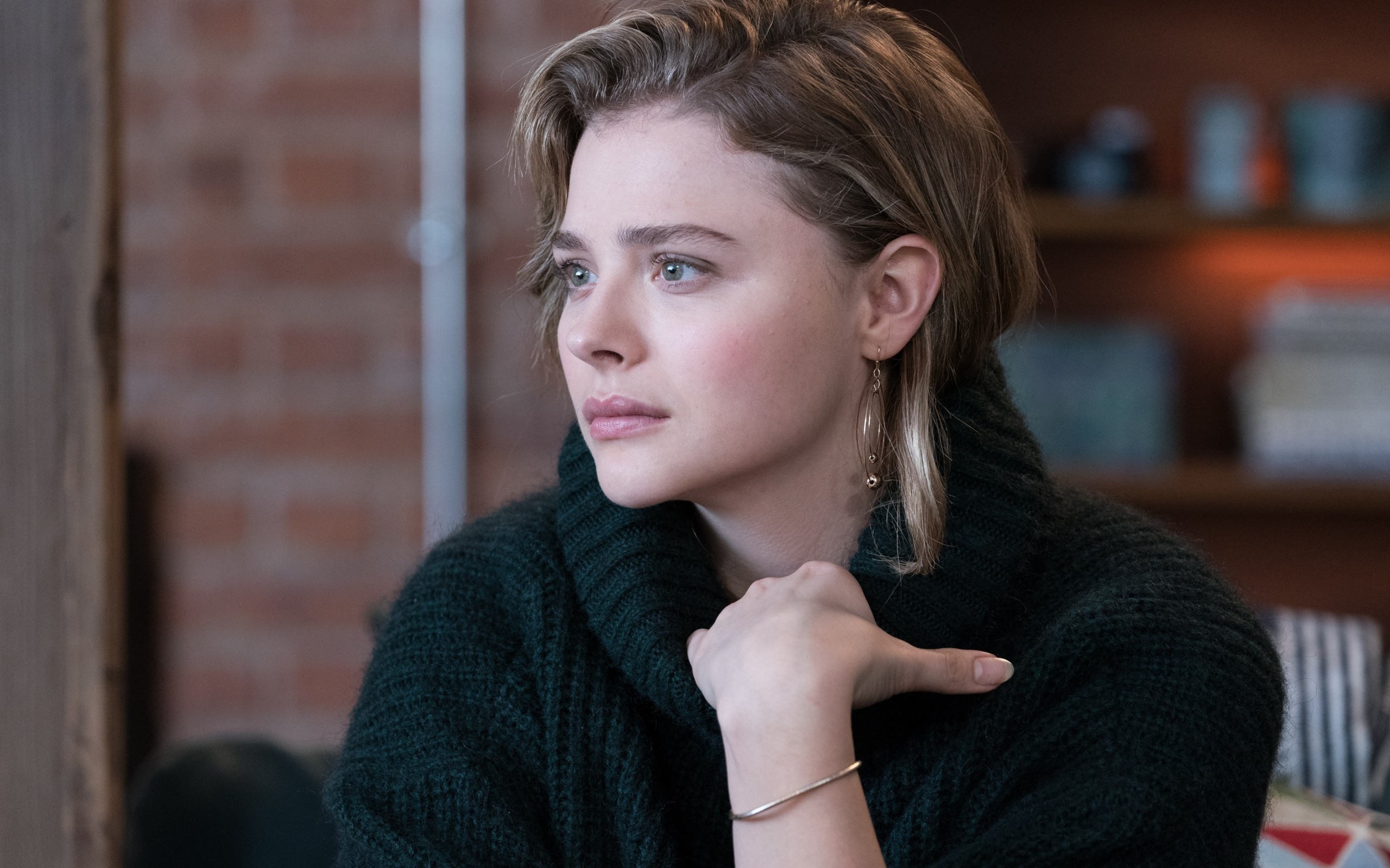 Chloe Grace Moretz, Actress, Celebrity - Chloë Grace Moretz Greta - HD Wallpaper 