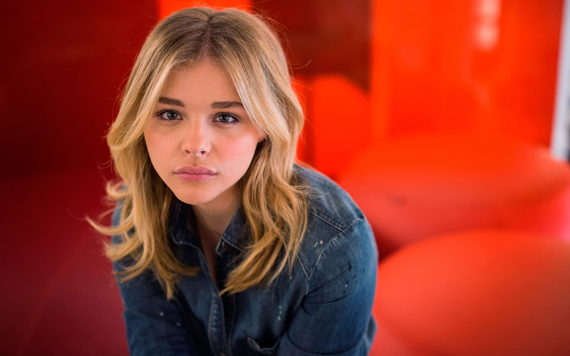 Chloë Grace Moretz - HD Wallpaper 