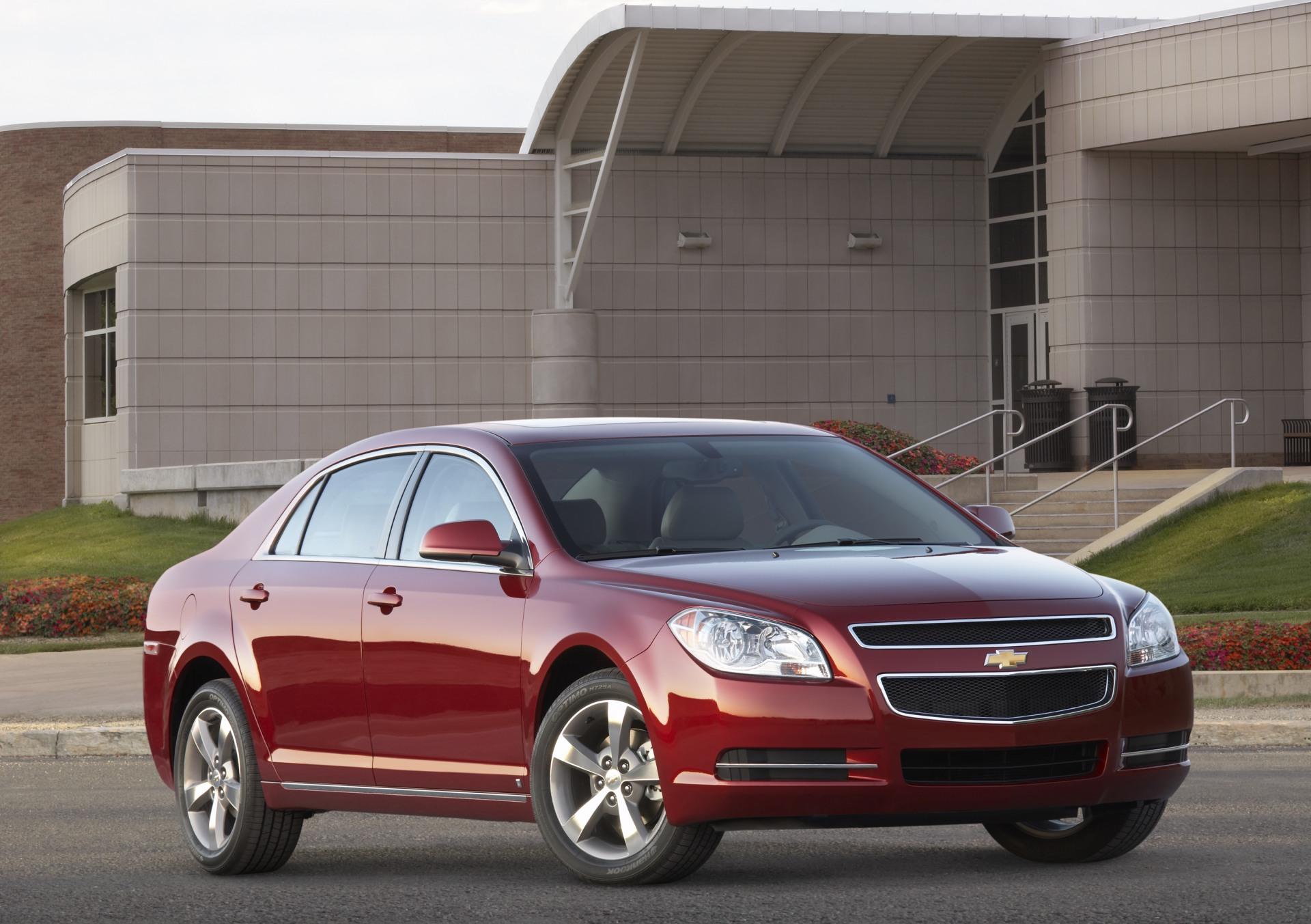 2010 Chevrolet Malibu Thumbnail Image - Red Chevy Malibu 2011 - HD Wallpaper 