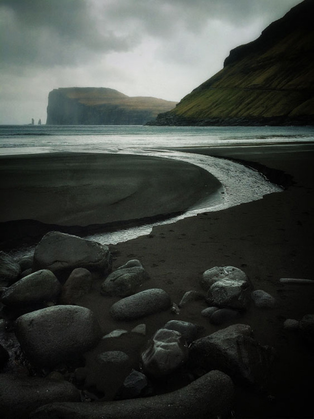 Black Sand Faroe Islands - HD Wallpaper 