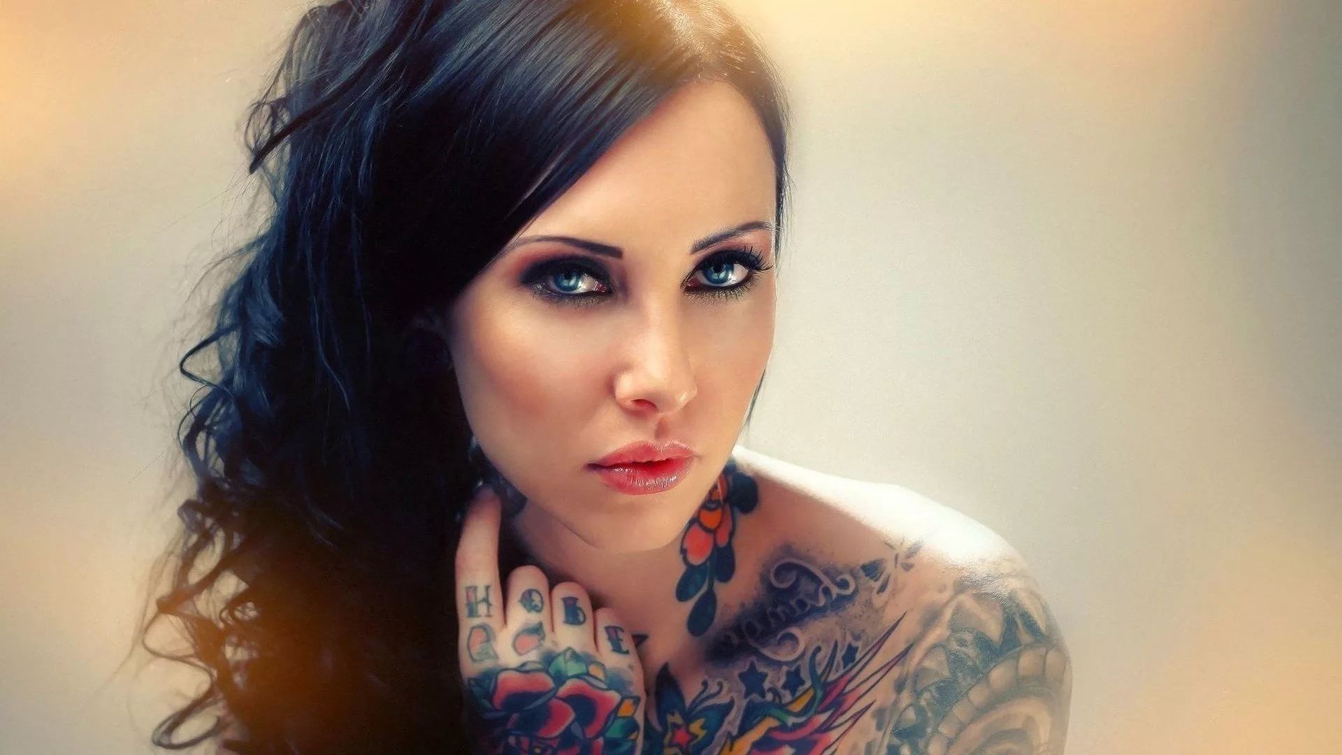 Tattoo Girl Hd Wallpaper - New Tattoo Hd Girl - HD Wallpaper 