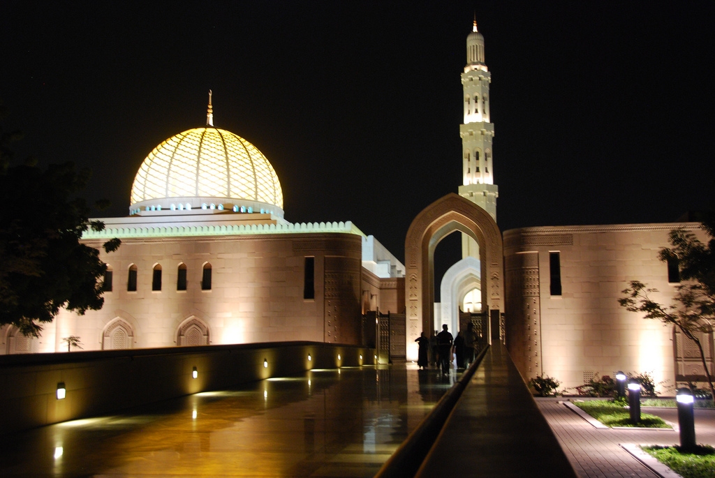 Architecture, Mosque, And Grand Mosque Image - Sultan Qaboos Mosque Night - HD Wallpaper 