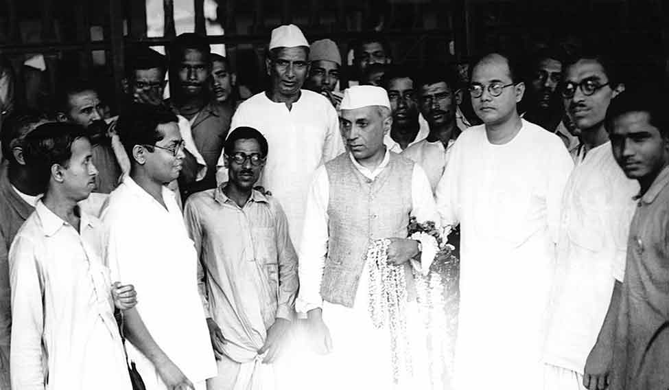 35-netaji - Netaji Subhas Chandra Bose And Jawaharlal Nehru - HD Wallpaper 