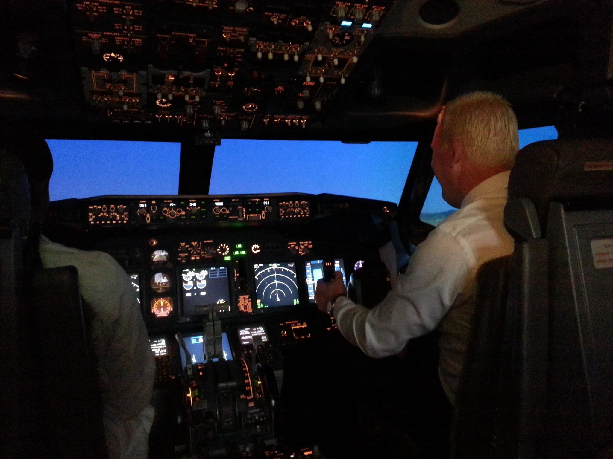 Boeing 737 800 Dpw 
 Data Src - Airliner - HD Wallpaper 