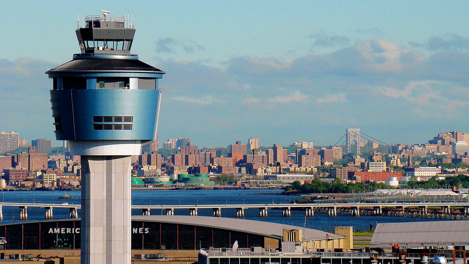 Wallpaper Airport, Laguardia, Delta Airlines, - Air Traffic Controller Laguardia - HD Wallpaper 